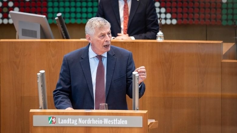 Bodo Löttgen im Plenum 
