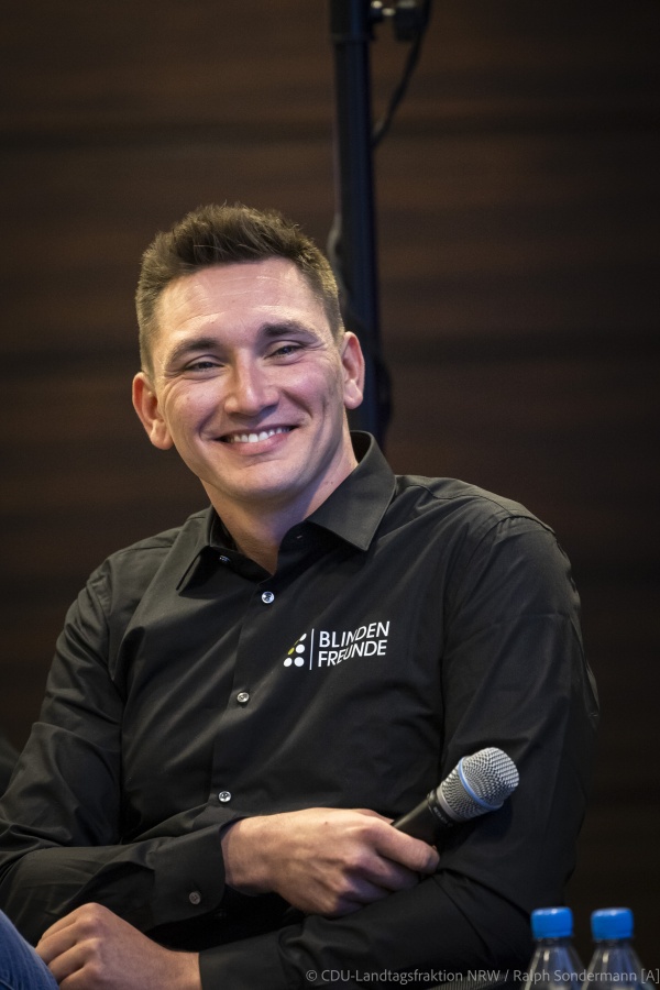 Lucas Liß - Paralympischer Bahnradfahrer beim Werkstattgespräch der CDU-Fraktion NRW  