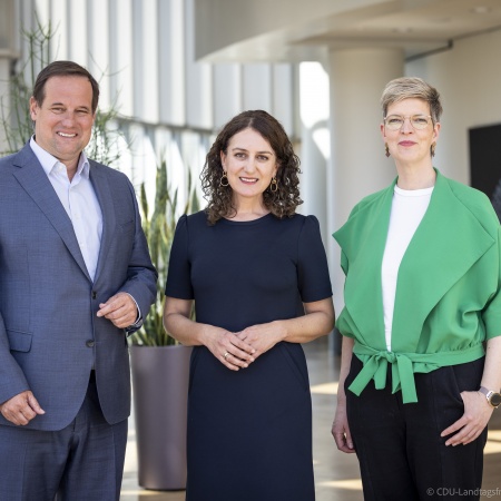 Thorsten Schick, Ursula Mecklenbrauck und Wibke Brems im Landtag