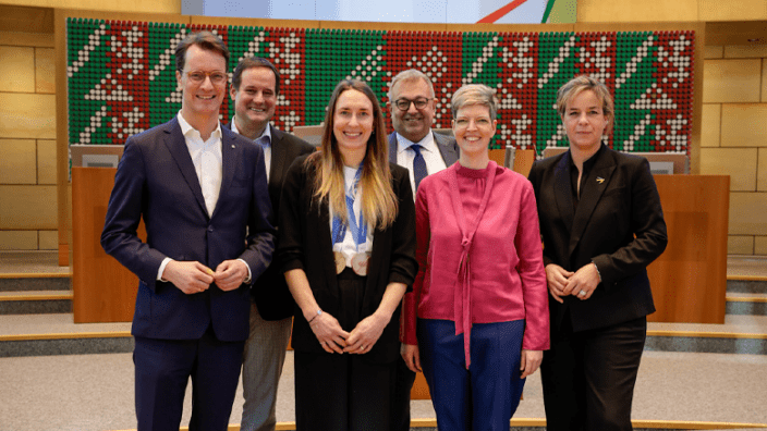 Gemeinsame_Fraktionssitzung_CDU-GRUENE-NRW-Landtag